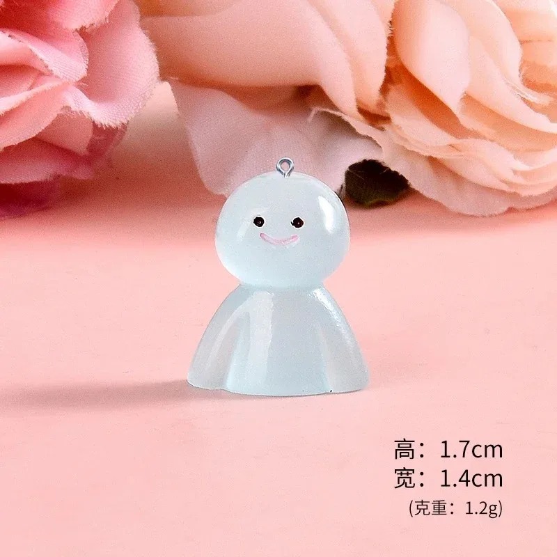 10Pcs Glow In Dark Cartoon Dol - Resin Art Pendant 评论和价格